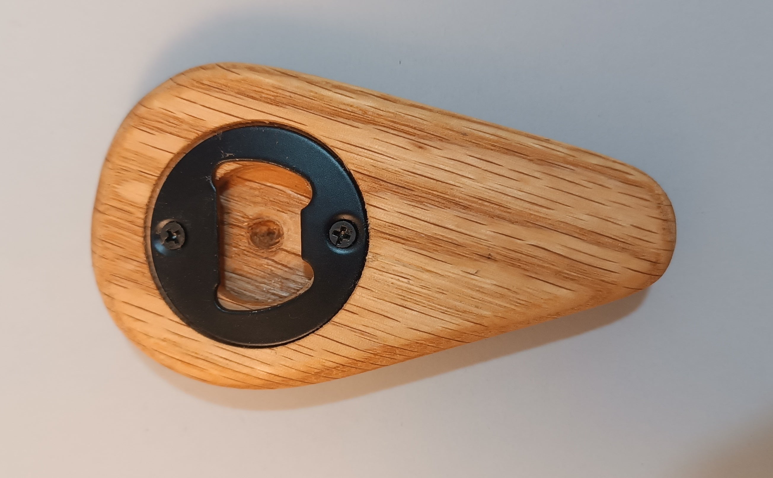 Detalle madera natural abridor de botellas hecho a mano Canary Soulmade Crafts La Palma