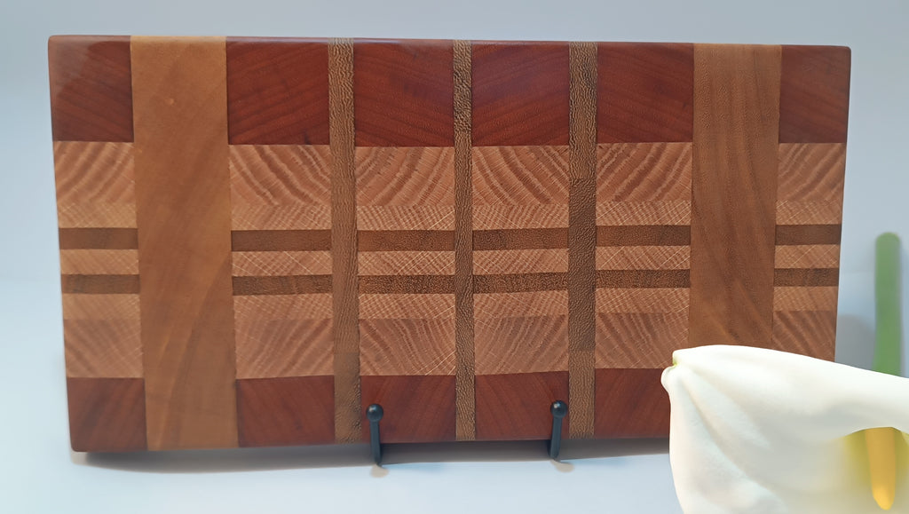 Tabla de cortar madera de testa mixta patrón highland hecha a mano La Palma Islas Canarias Canary Soulmade Crafts