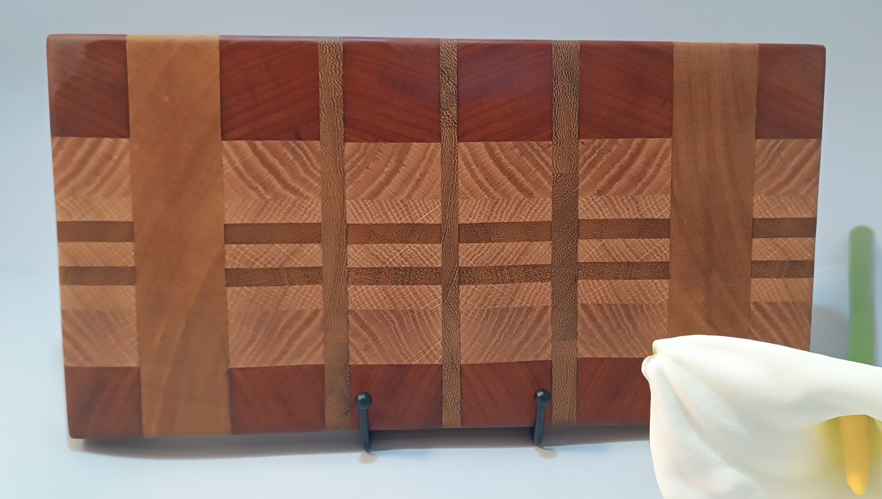 Tabla de cortar madera de testa mixta patrón highland hecha a mano La Palma Islas Canarias Canary Soulmade Crafts