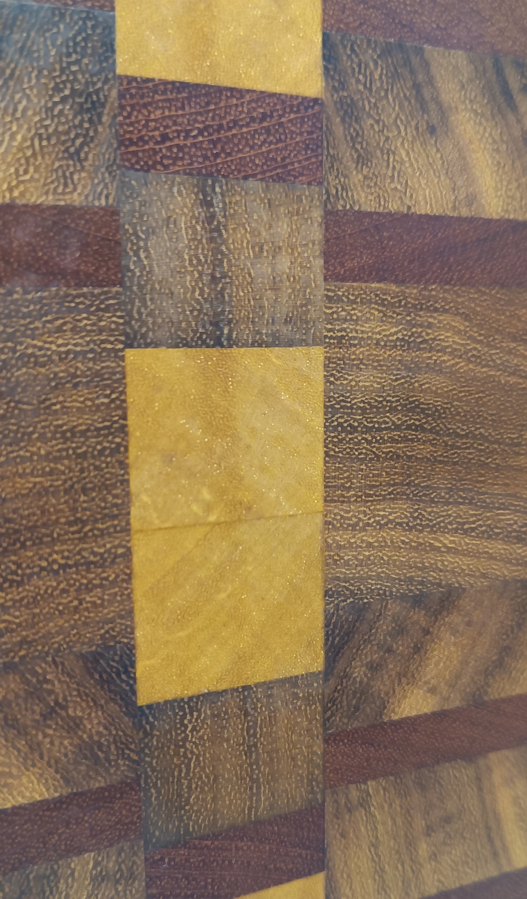 Vista superior tabla de cortar stirnholz madera mixta patrón cubos hecha a mano Canary Soulmade Crafts
